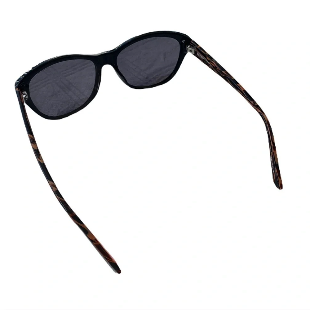 NWOT Esprit • Oval Marbled Statement Sunglasses
